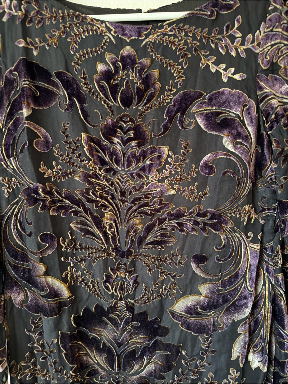 Vince Camuto Black & Purple Velvet Burnout Long Sleeve Shift Dress - Picture 2 of 9